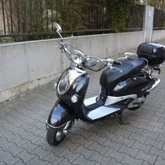 Bunello-Retro-Roller-Schwarz-50ccm-4-Takt.jpg