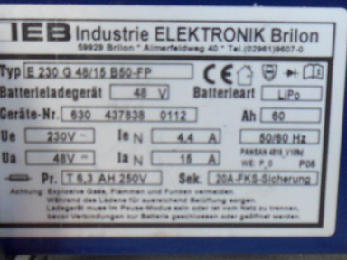Typenschild Ladegeraet